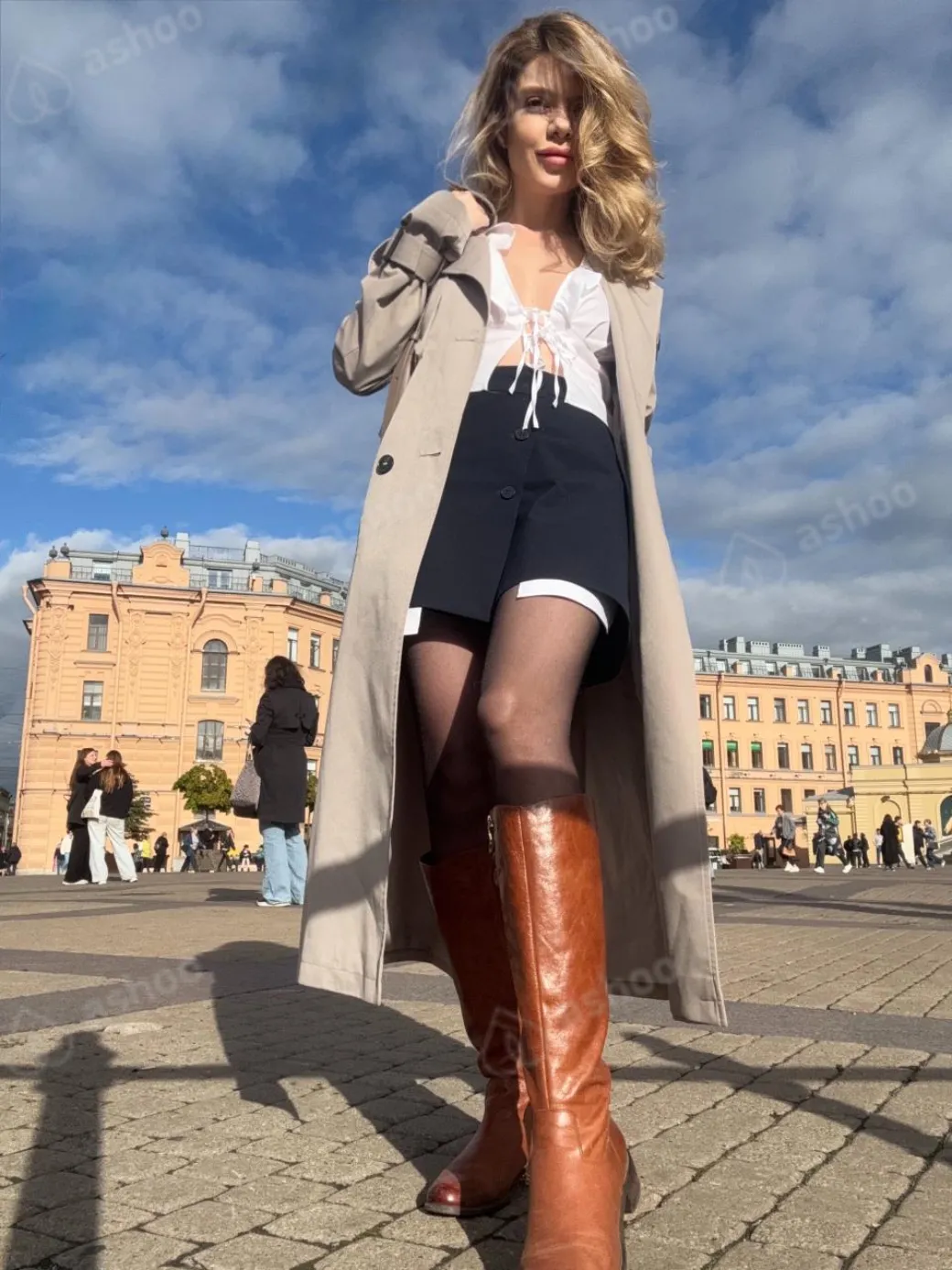 Elena Vien 14