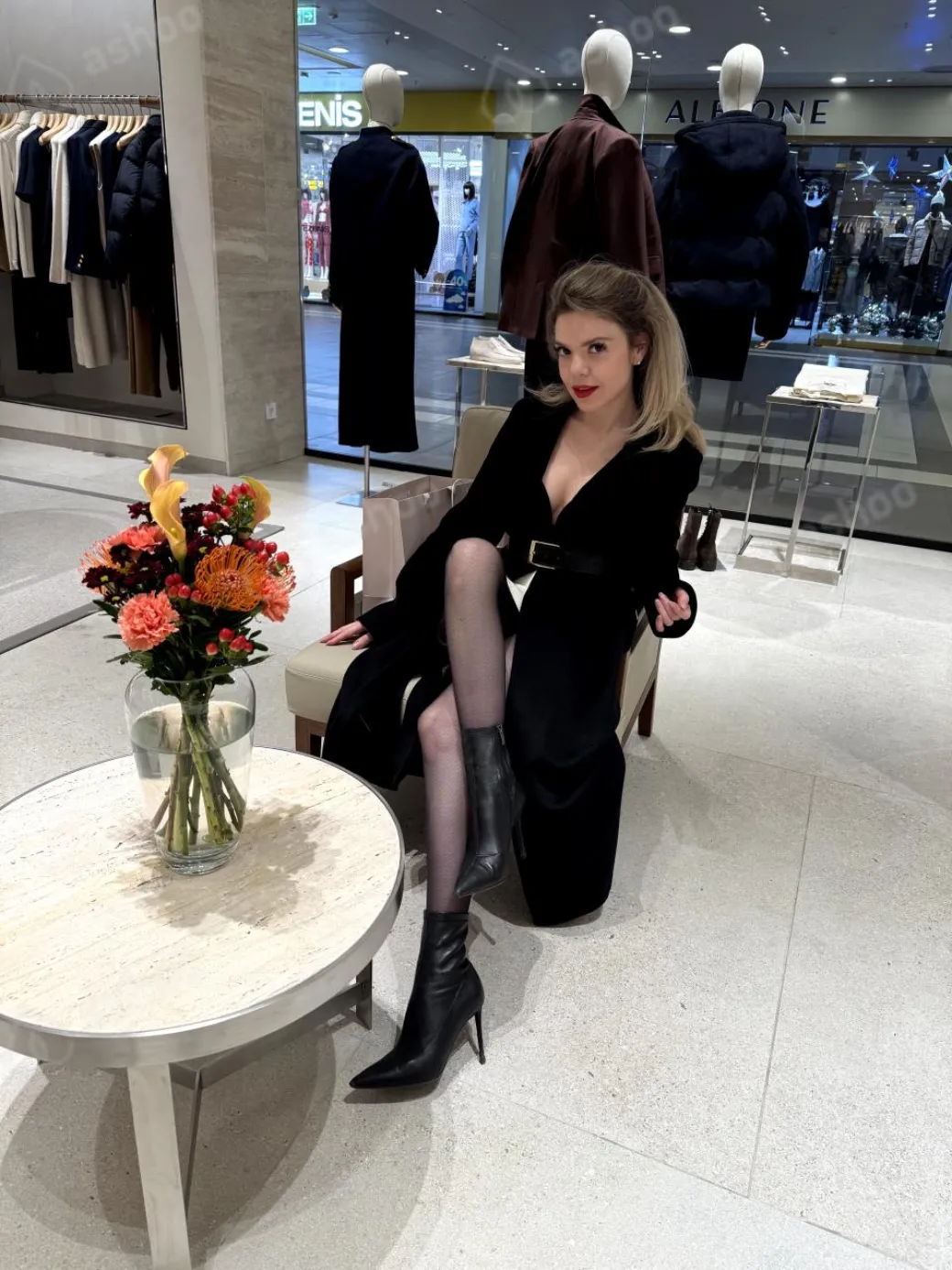 Elena Vien 8