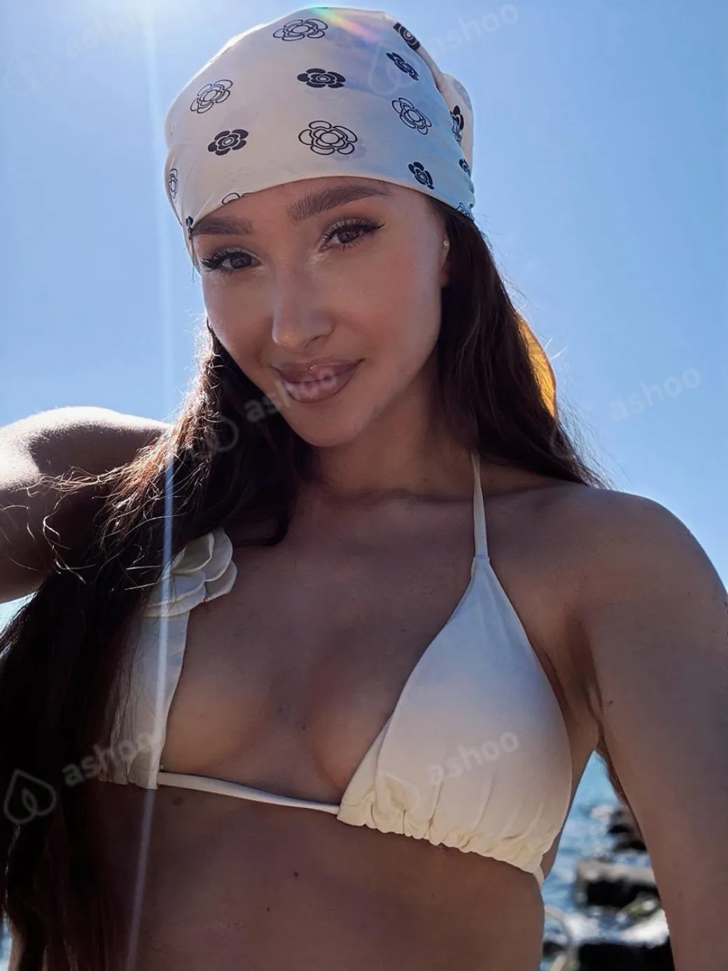 В И К А 8
