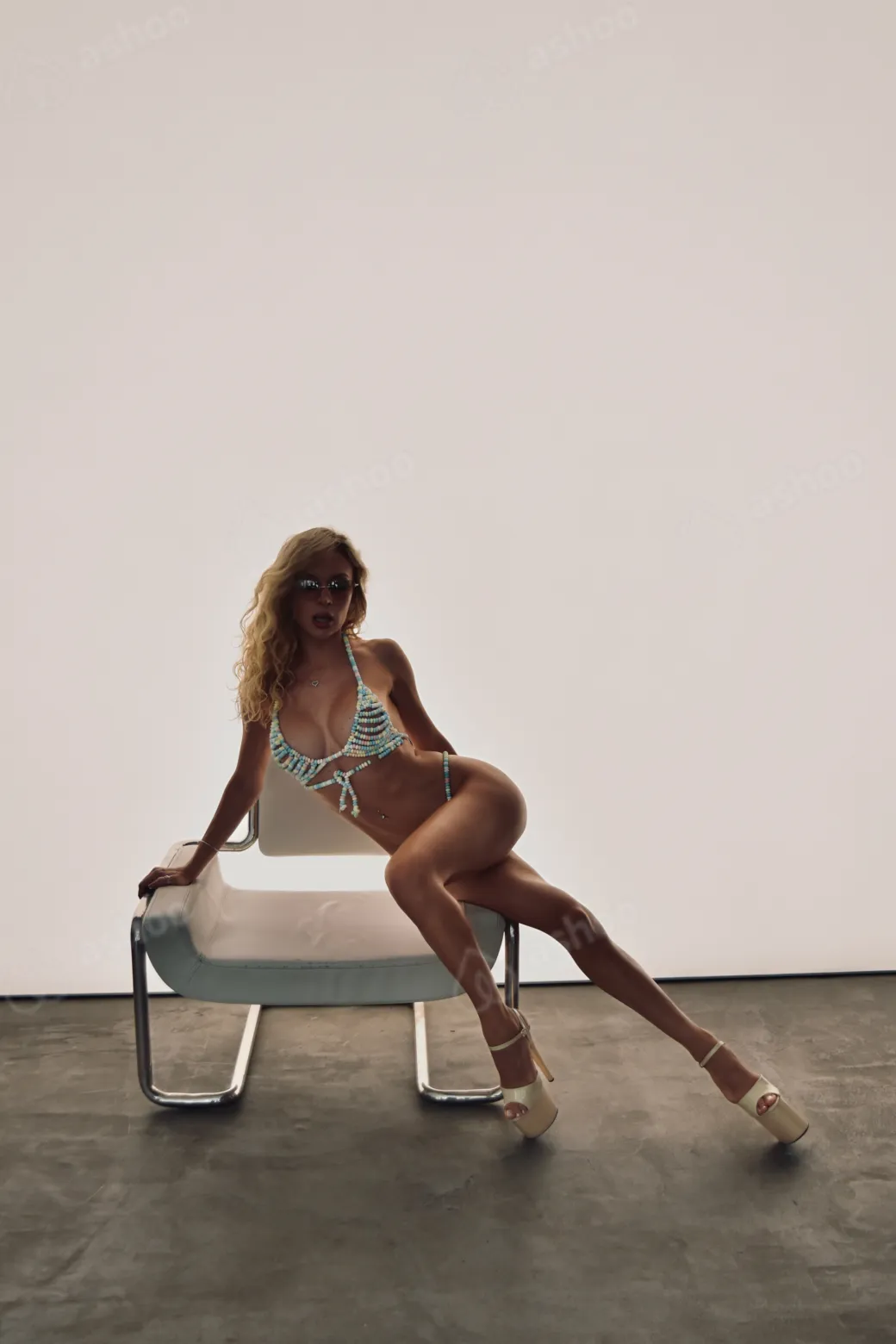 ONLY NAOMI 2
