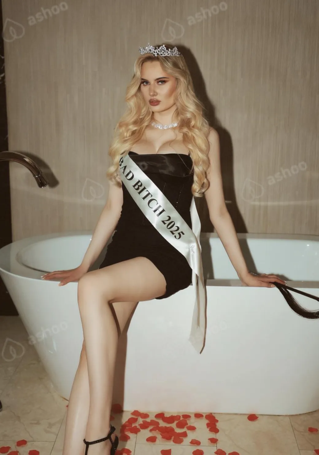 Alana sensual Sadist 6