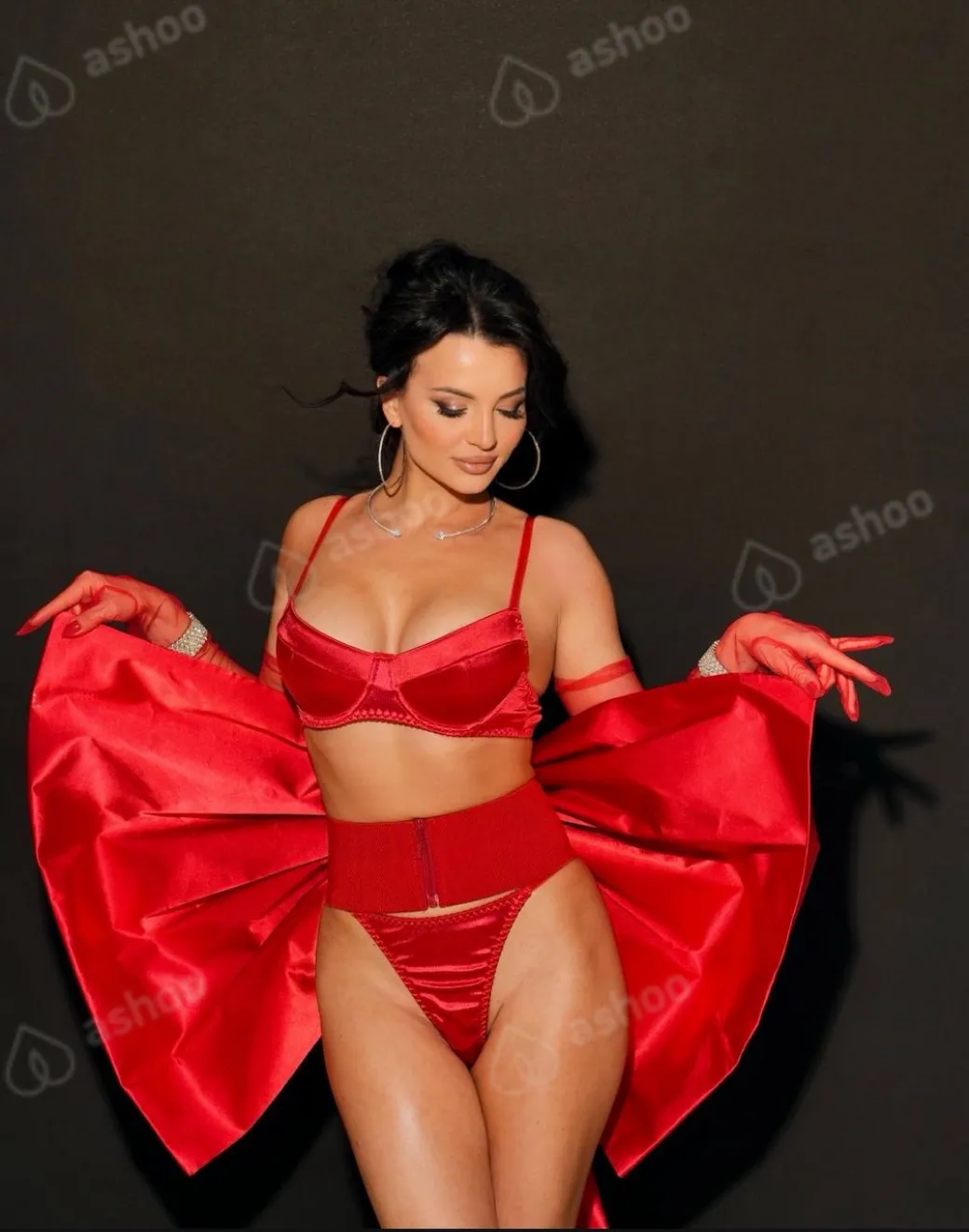Darina Ray 28