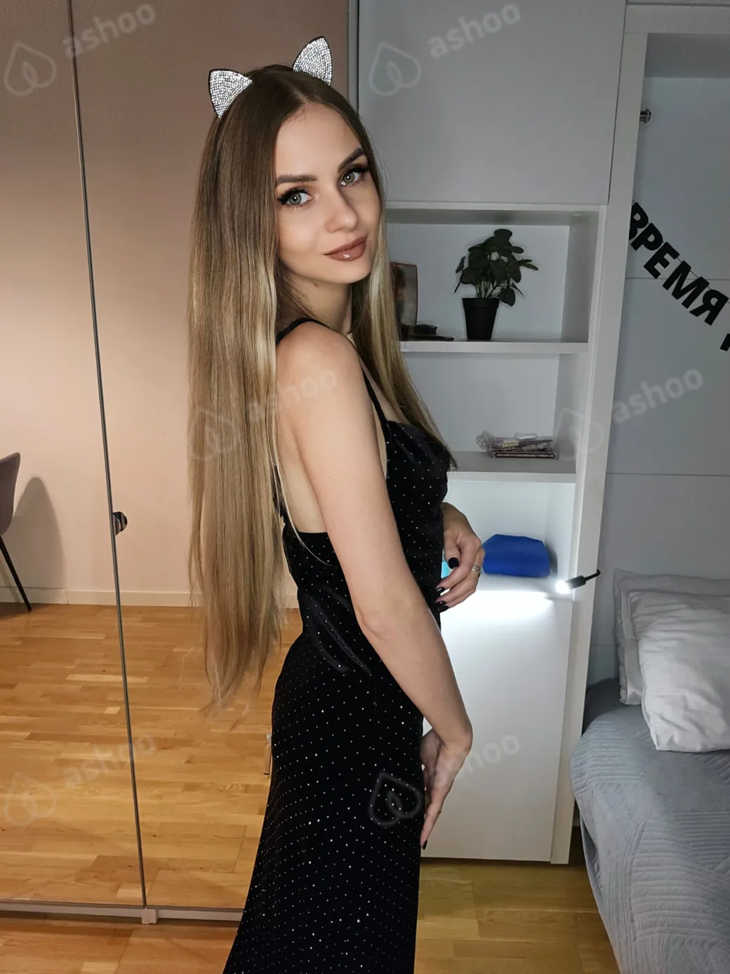 Simona 9