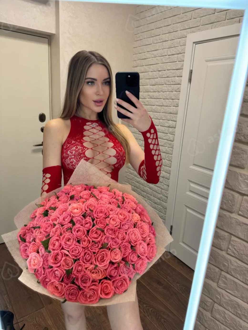 Mari Queen 12