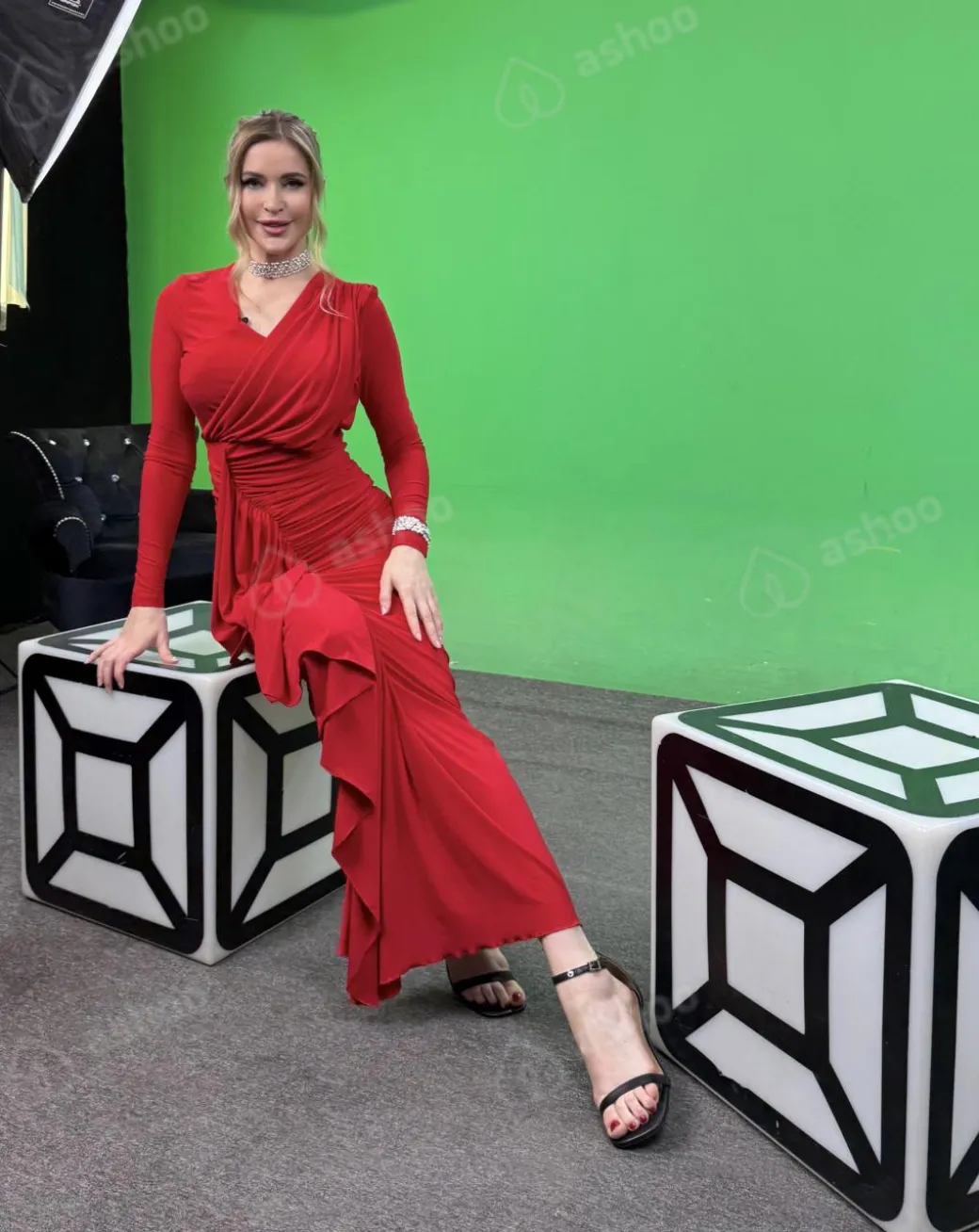 Mari Queen 24