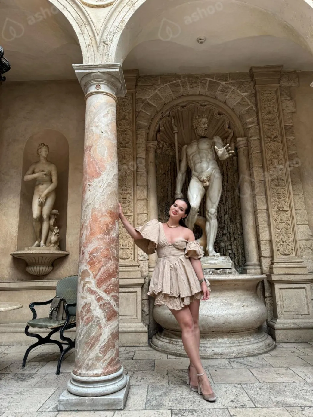 LIZI VOGUE PORNSTAR 11