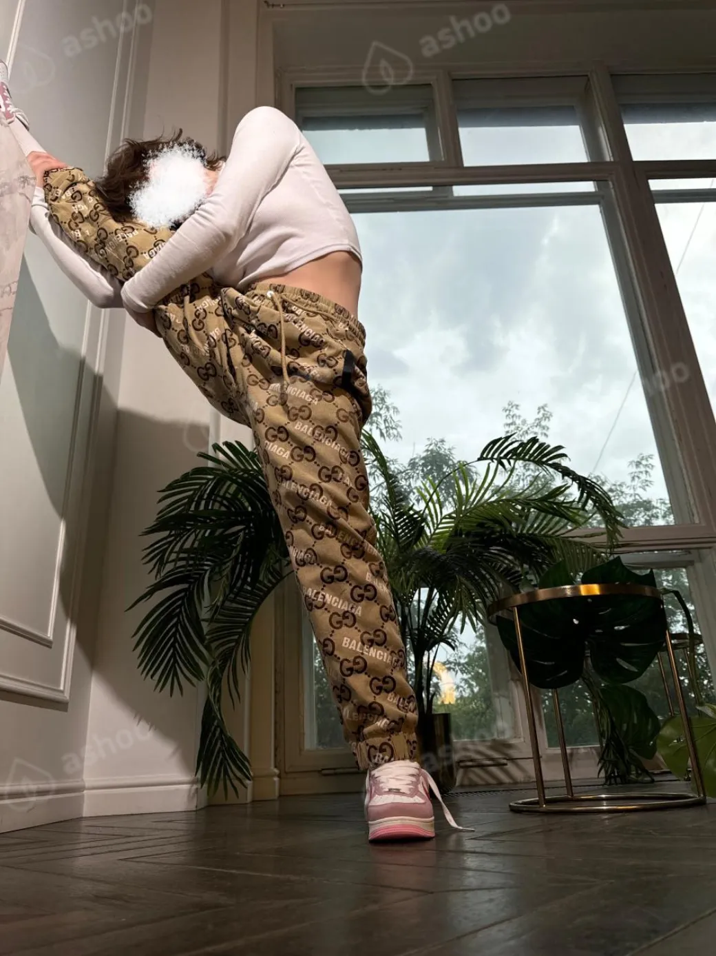 Mia 9