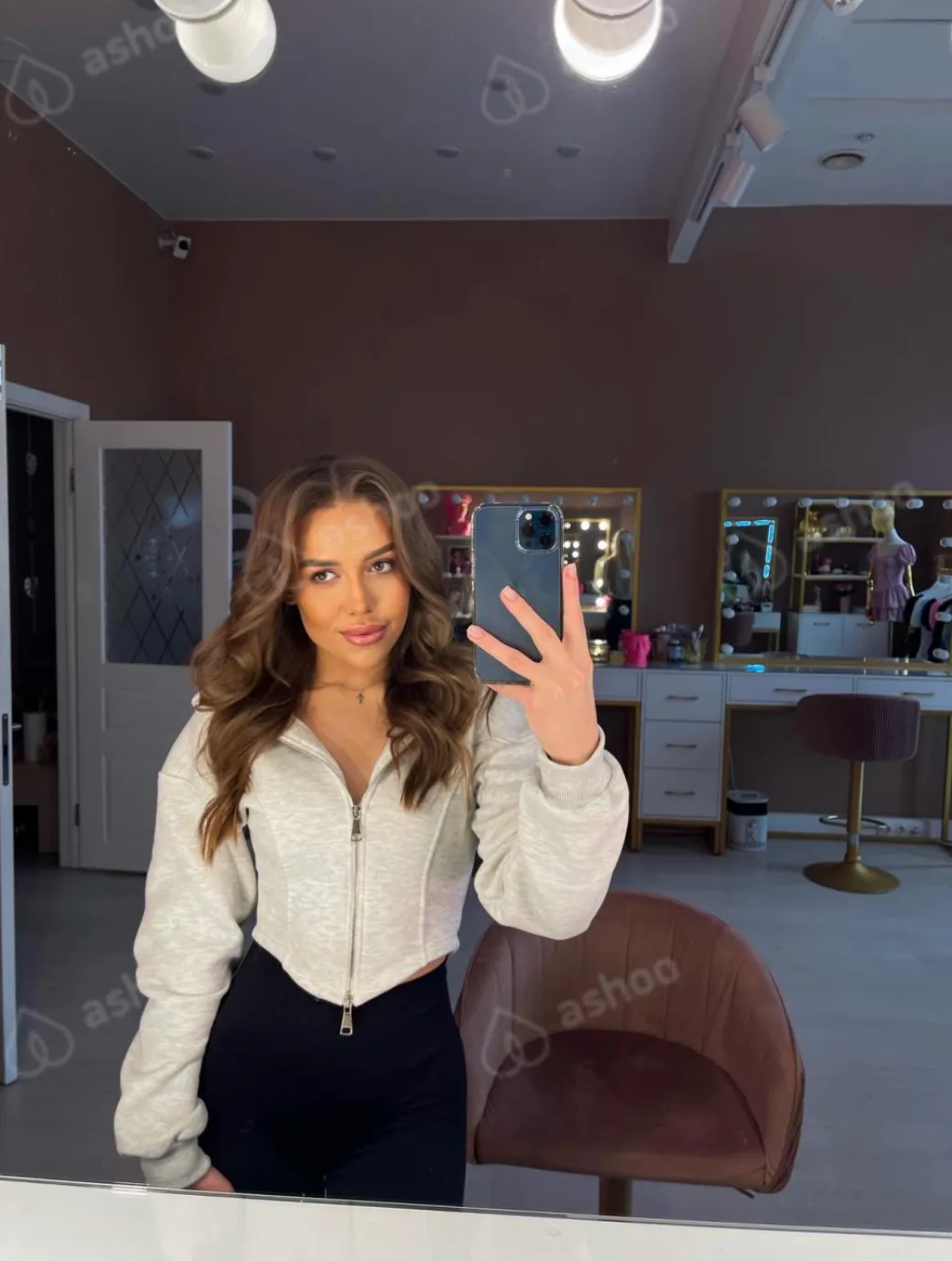 ELENA COURTESAN 13
