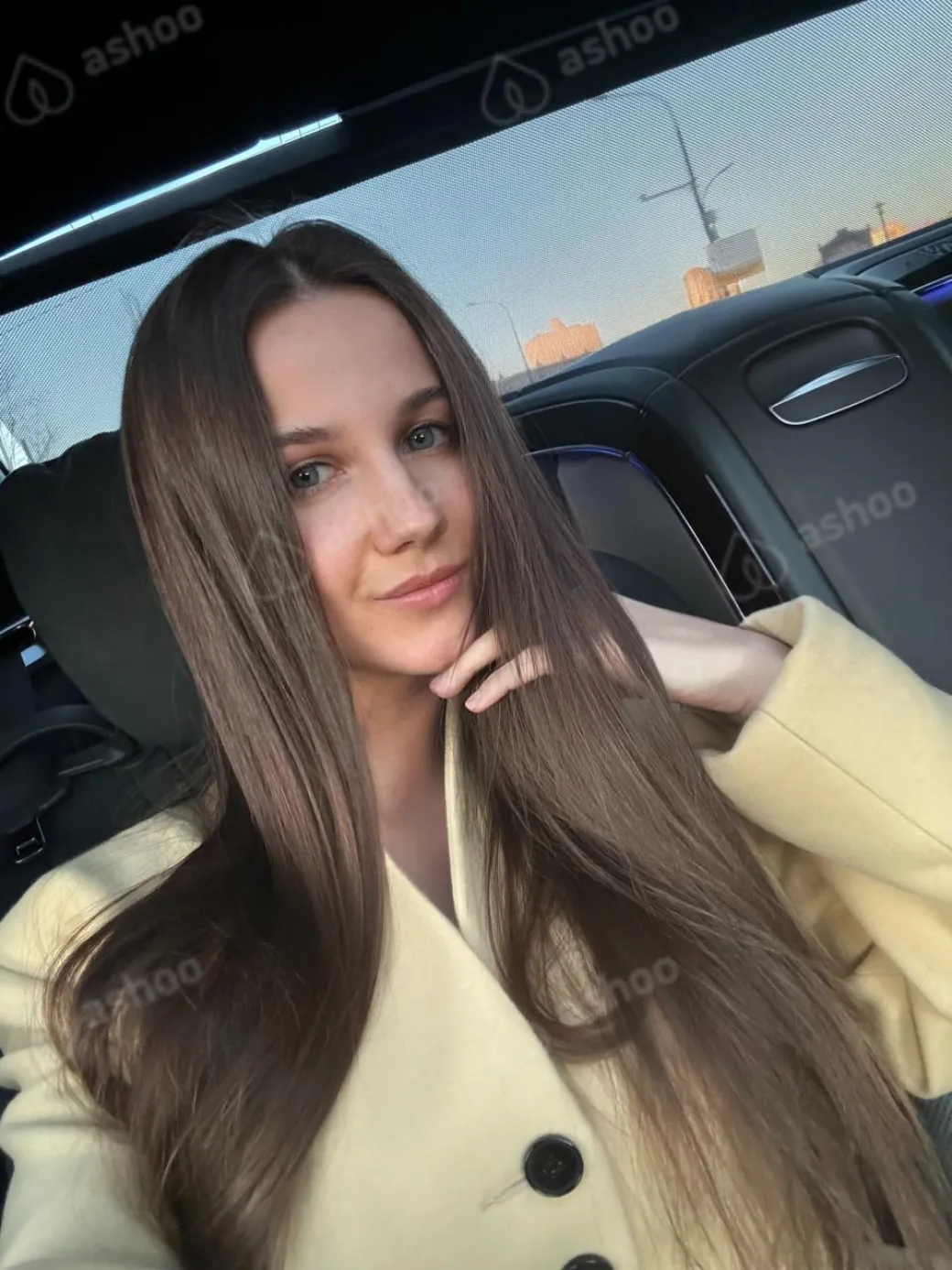 Elena 22