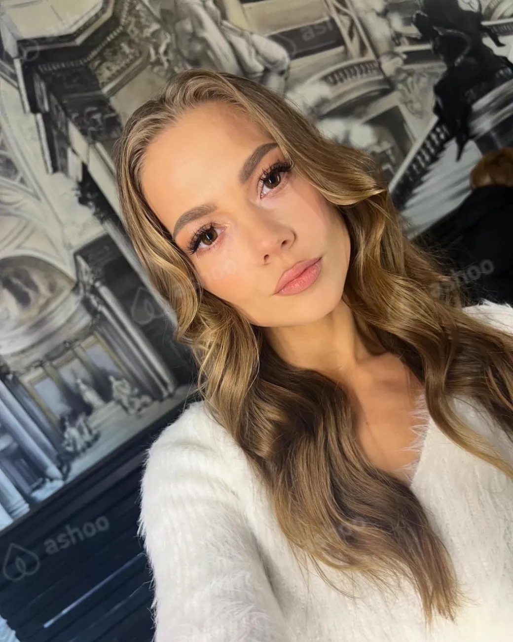 Lika Kiss 10