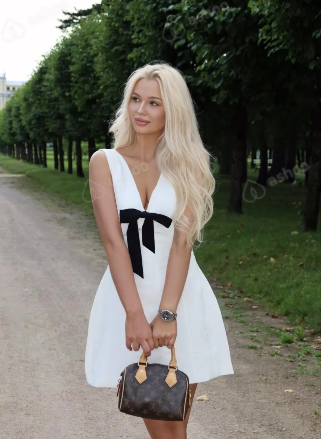 Алена 24