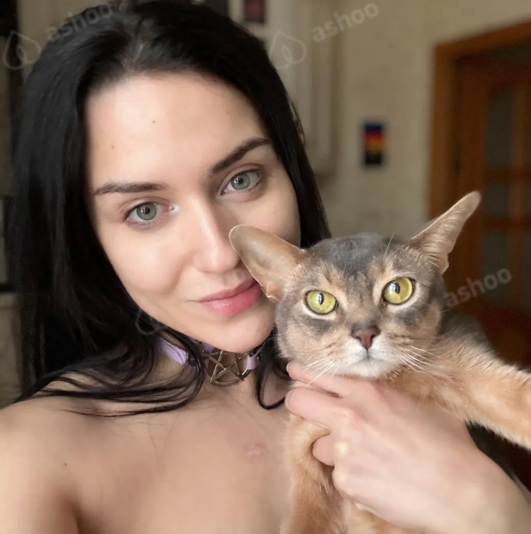 Jessica Lincoln 10