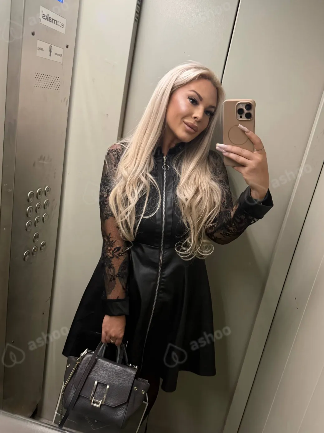 Nicole E-class 17