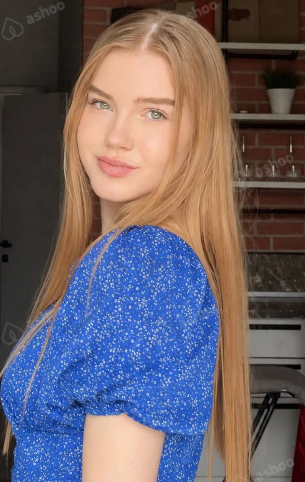 Kira sexy 13