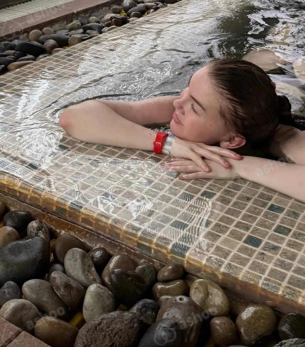 Kira sexy 20