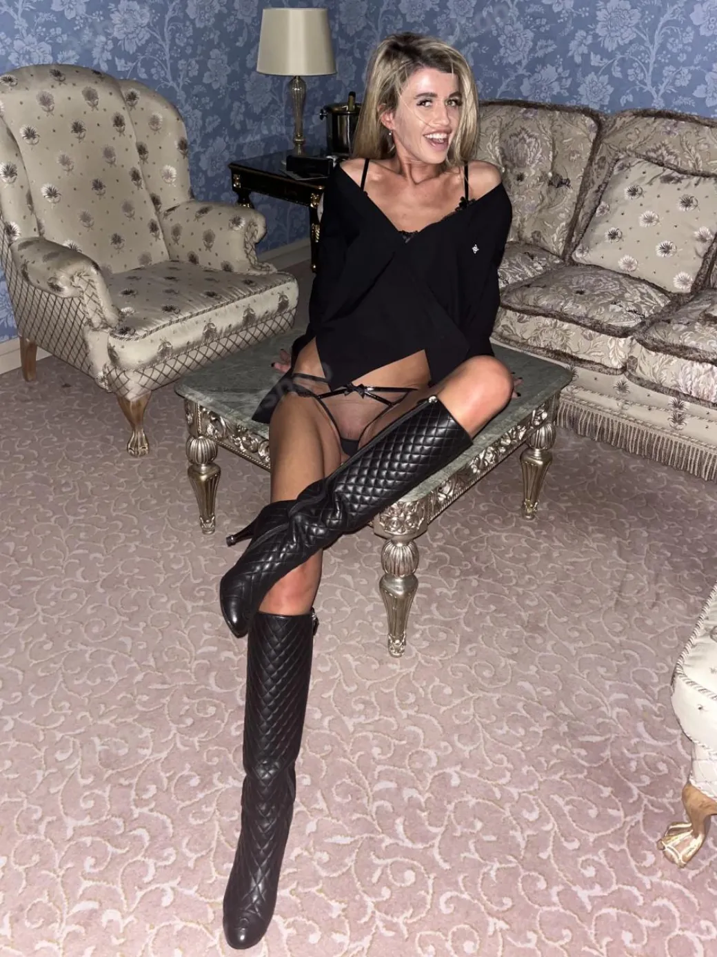Анна 23
