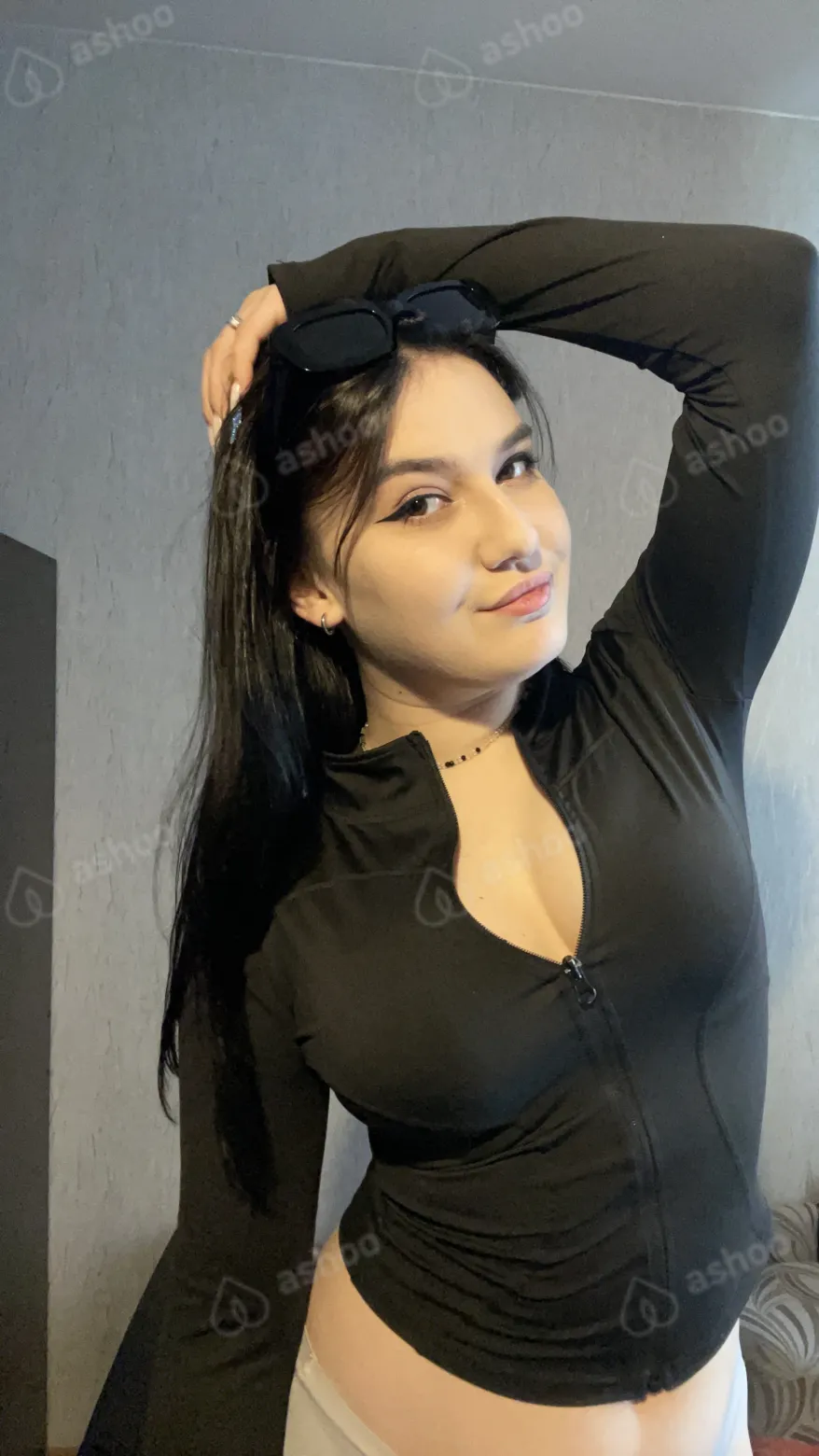 Sweet girl in Pleasureland 5
