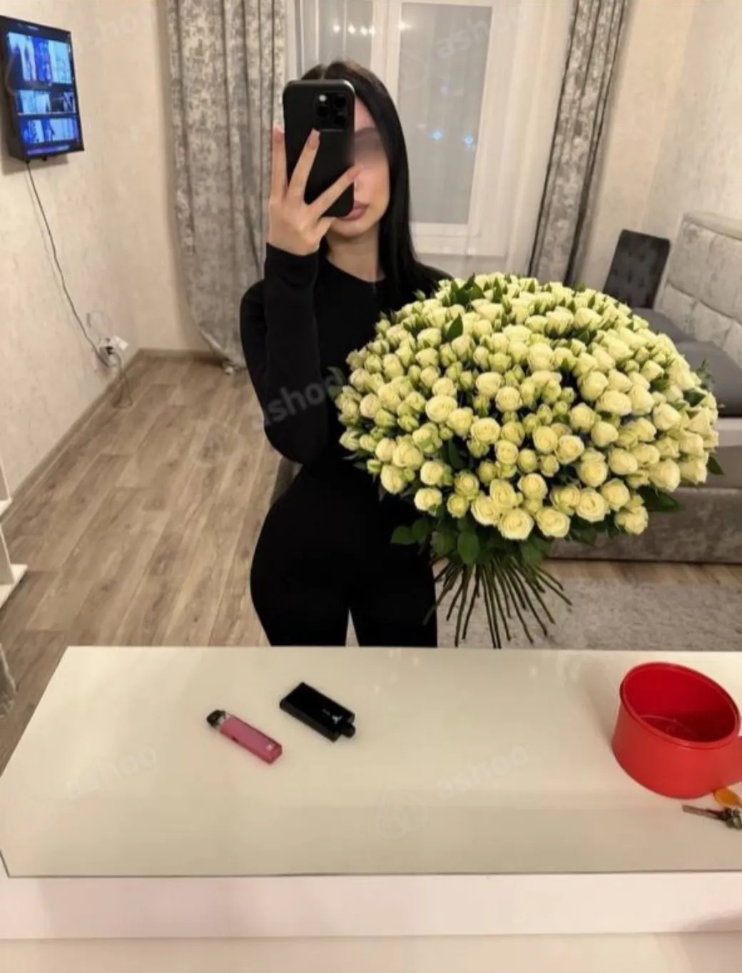SUGAR Baby Margo 4