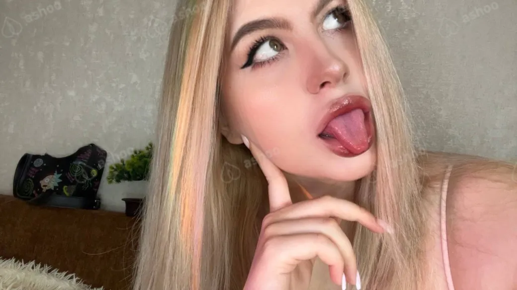 Полина 18