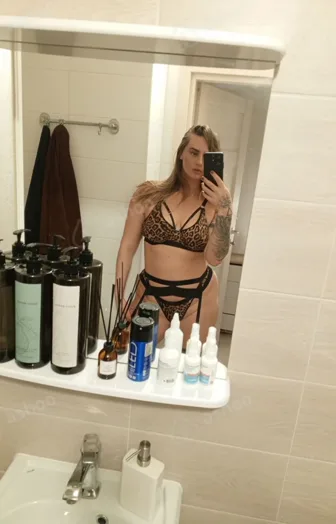 LENA аппетитная булочка