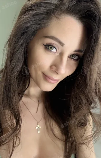 Алина Мур