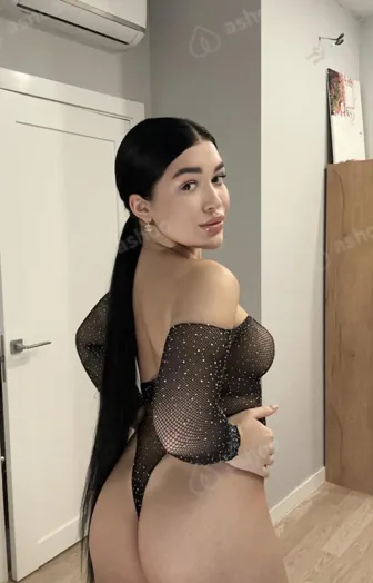 Pussy Nika