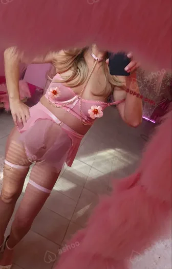Alexandra Sweet 1
